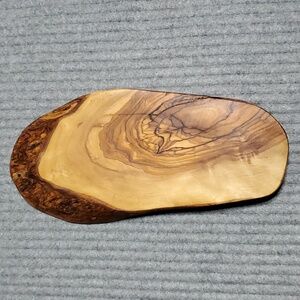 Arte Legno solid olive wood cheese board